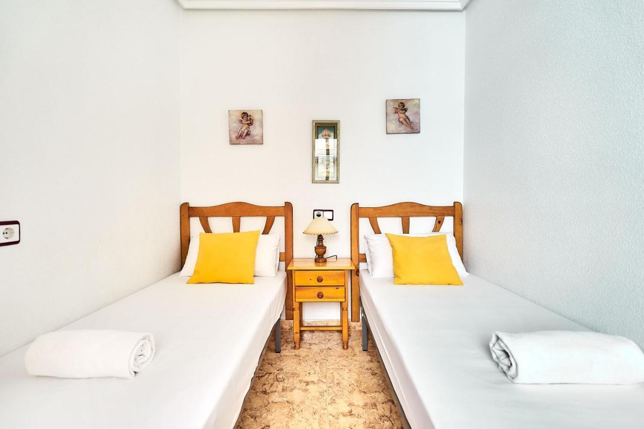Espanhouse David 2 Bedroom Apartment Torrevieja With Pool Eksteriør bilde